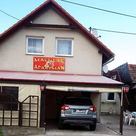 Maci-lak Apartman *